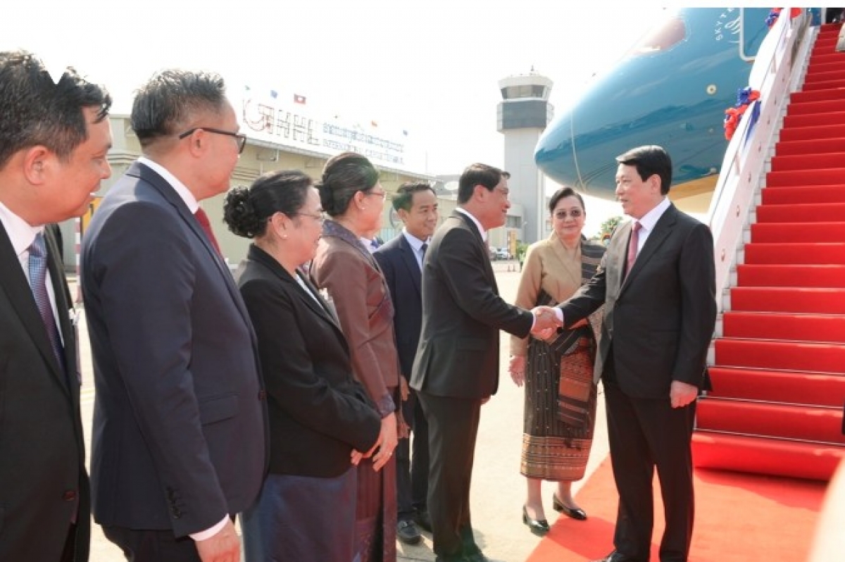State leader begins state visit to Laos